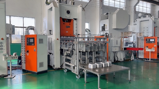 Beli 12000 Pcs/jam Output Produksi Mesin Pembuat Baki Aluminium Foil Otomatis Penuh online manufacture