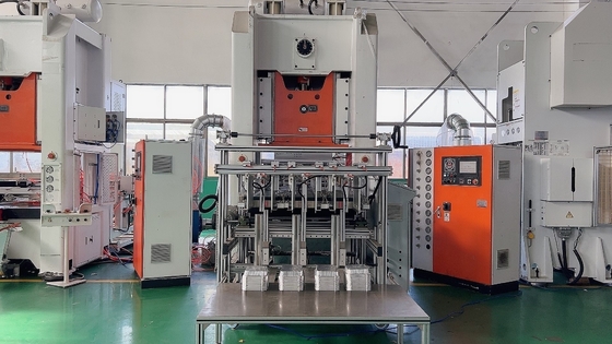 Beli Jalur Produksi Kontainer Makanan Foil Aluminium Otomatis Mitsubishi PLC online manufacture