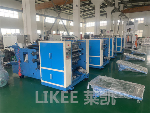 Beli Model Terbaru 2023 Mesin Lembaran Pop-up Aluminium Foil Tiga Lipat untuk Kemasan Makanan online manufacture