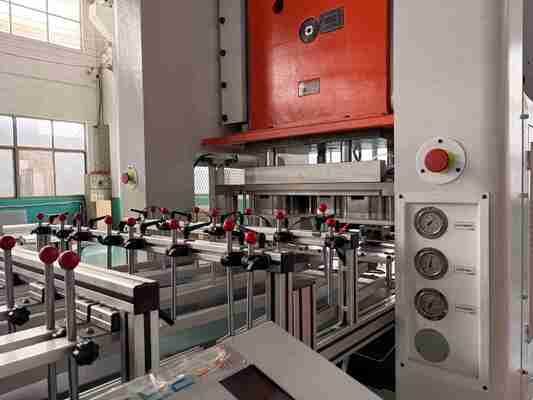 Beli Mesin Wadah Aluminium Foil LK-T80 50 Strok/Menit Kecepatan Produksi Rata-rata online manufacture