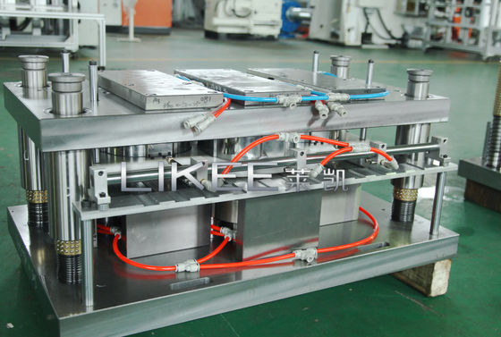 Beli 2 rongga DC53 Aluminium Foil Container Mold Untuk 3 Kompartemen online manufacture