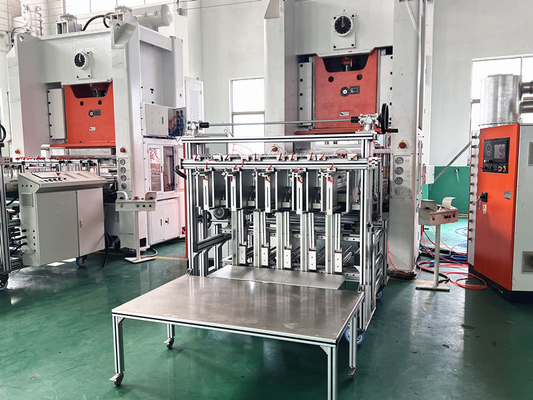 12000pcs/H Mesin Pembuat Wadah Aluminium Mesin Wadah Foil Perak 26KW