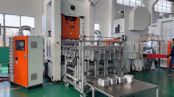 Mesin Pembuat Wadah Aluminium Foil 26KW Dengan Dimensi Pelat Makanan 1220 × 900 Mm