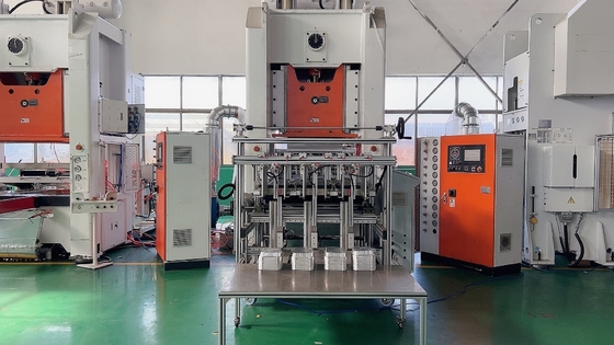 Mesin Empat Rongga Wadah Aluminium Foil 12000 Potong Per Jam Dengan Kontrol PLC