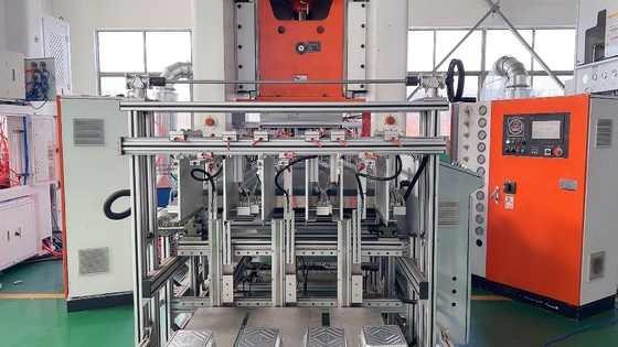 LK-T80 Mesin Pembuat Wadah Aluminium Foil 35-70 Strok Per Menit Mitsubishi PLC