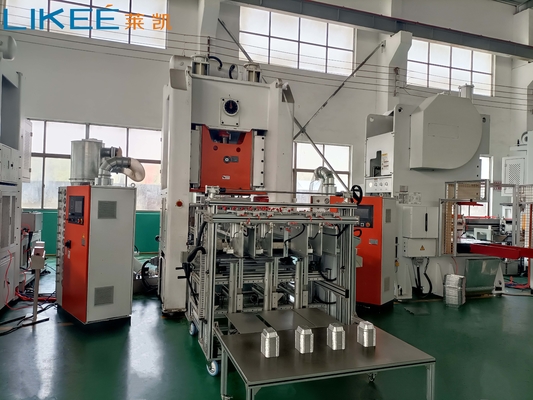 12000pcs/h Kecepatan Mitsubishi PLC 4 Ways White Appearance Aluminium Foil Tray Making Machine
