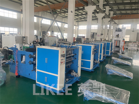 Satu Mesin Satu Buruh Kecepatan Tinggi Aluminium Foil Pop-up Manufaktur Line LKS300
