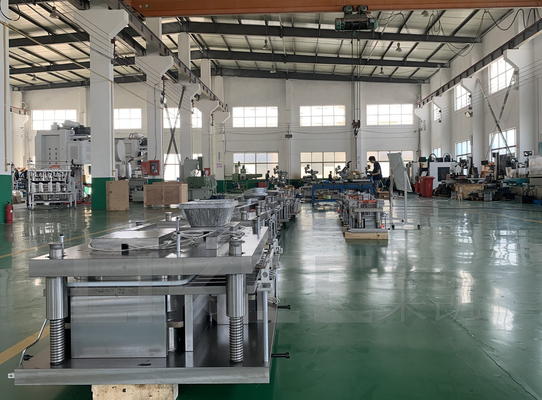 Cetakan Wadah Aluminium Foil Oval Embossing Populer di Timur Tengah Warna Perak