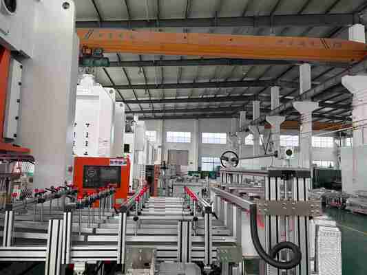 LK-T80 persegi panjang Kemasan Makanan Aluminium Foil Container Rumah Tangga 0.08mm Mesin Membuat