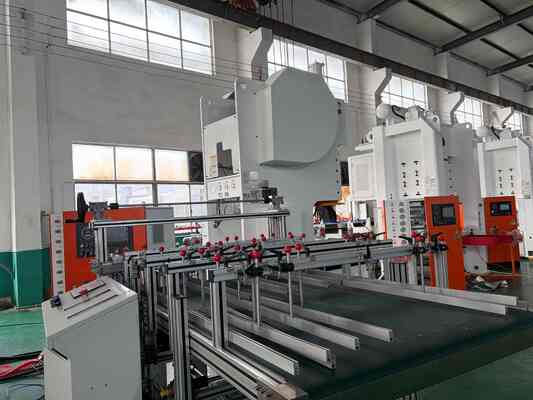 LK-T80 Otomatis BBQ 250ml Aluminium Foil Makanan Container Mesin Membuat