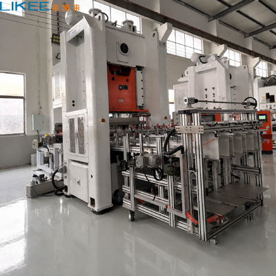 Aluminium Foil Container Making Machine 80 Ton 15 Min Cepat Mengubah Cetakan 60 Set Parameter Memori Satu Pekerja Operasi